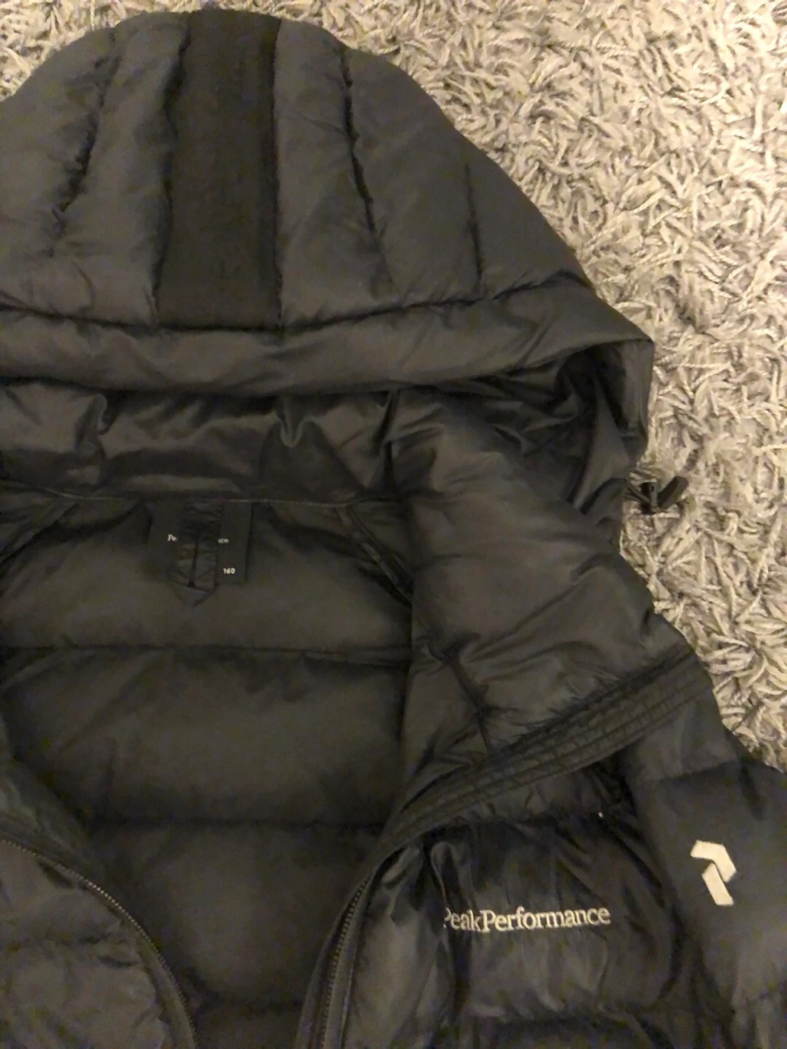 Svart pufferjacka Peak Performance - 1