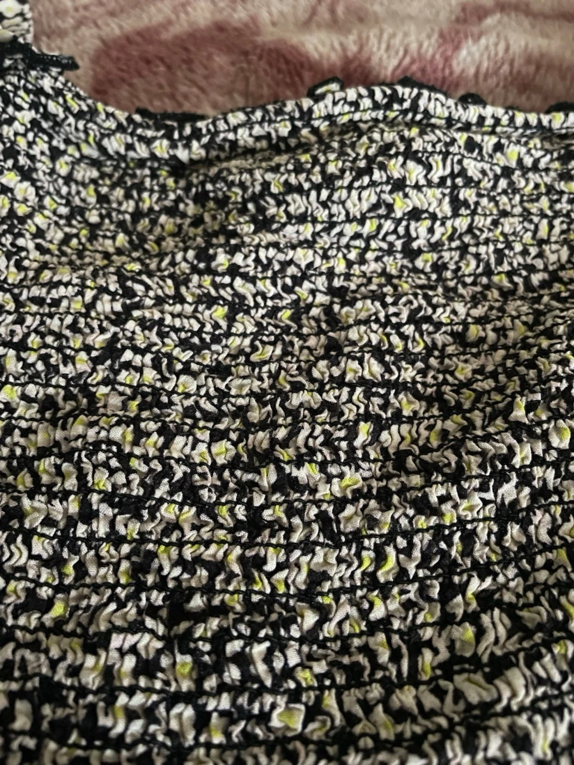 Blommig croppad blus med puffärm - 1