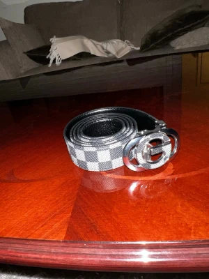  Bält  -  Bra Bält passar alla kläder 