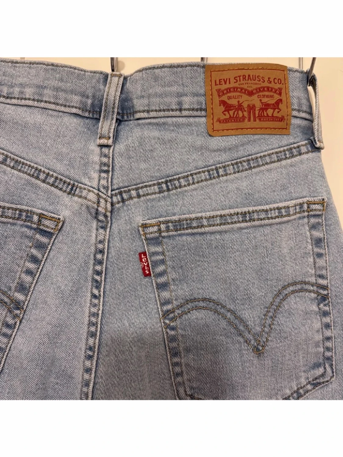 Levi's - 3