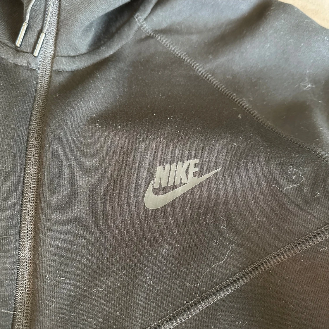 Nike Tech Fleece - 1