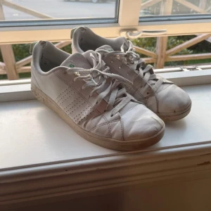 Adidas Stan Smith vita sneakers - Storlek 40 