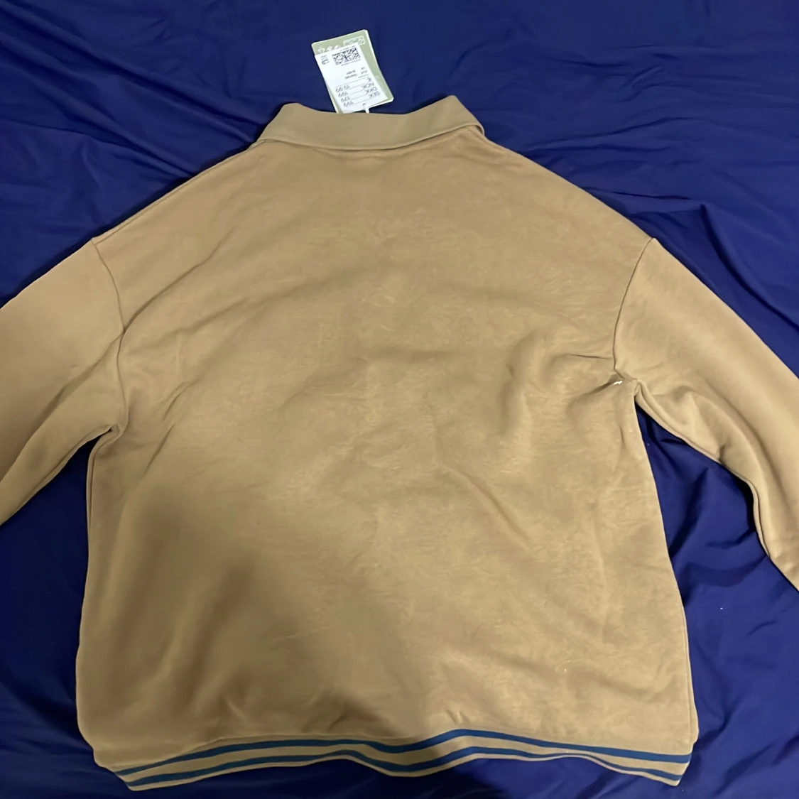 Beige pikétröja SEEKER med blå detaljer - 3