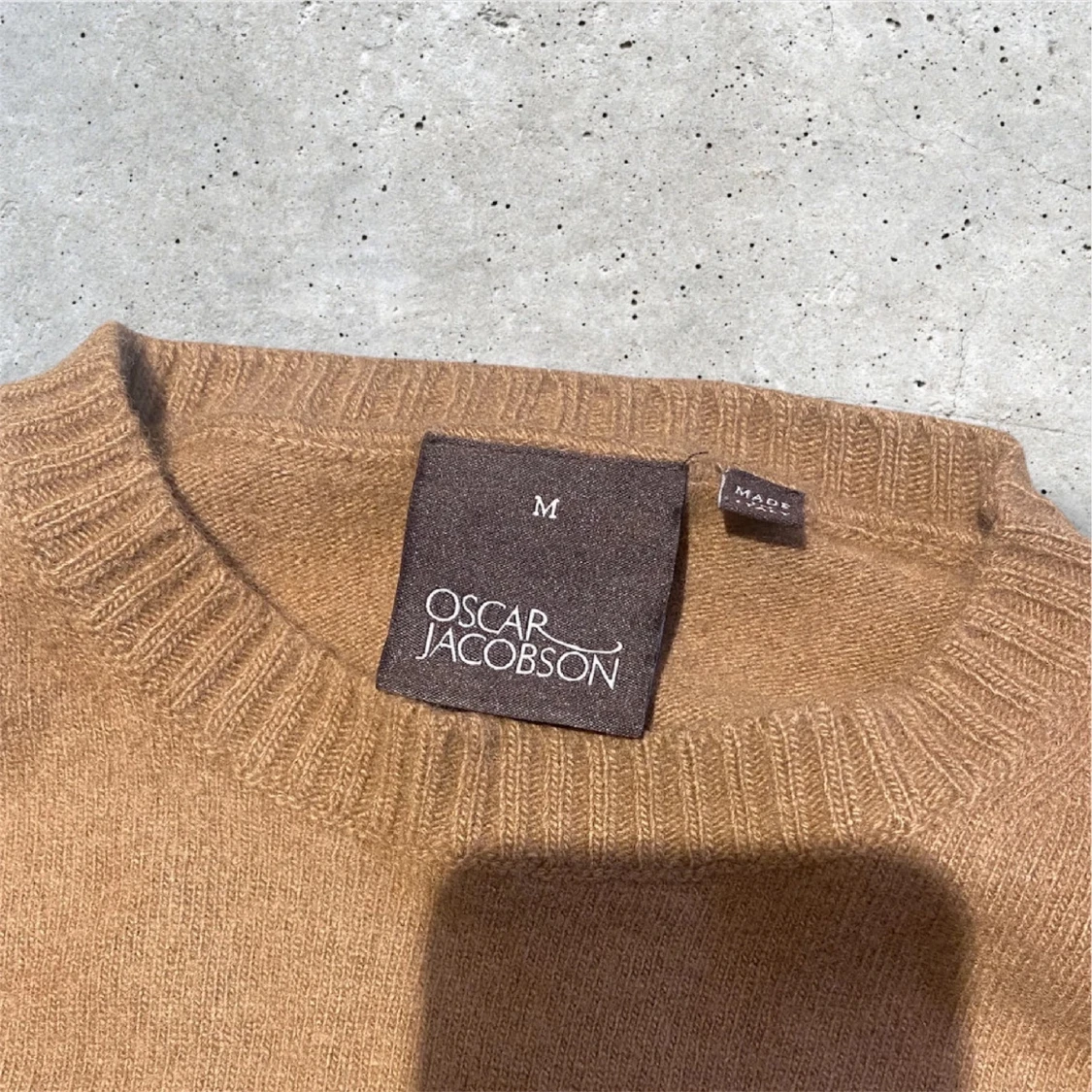 Beige kashmirtröja från Oscar Jacobson - 2