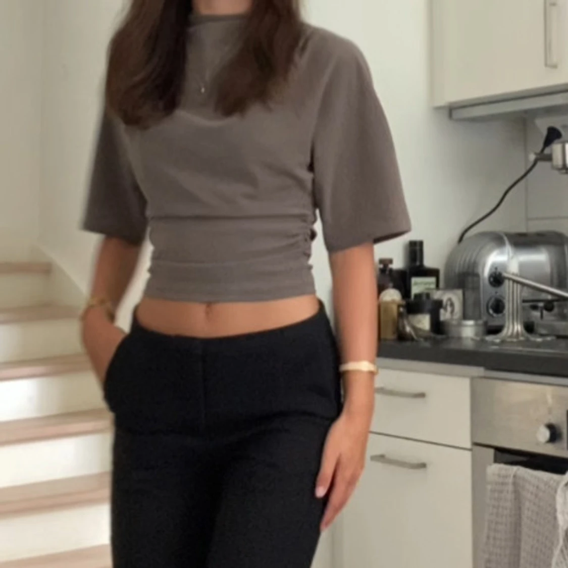 croppad topp med hög hals