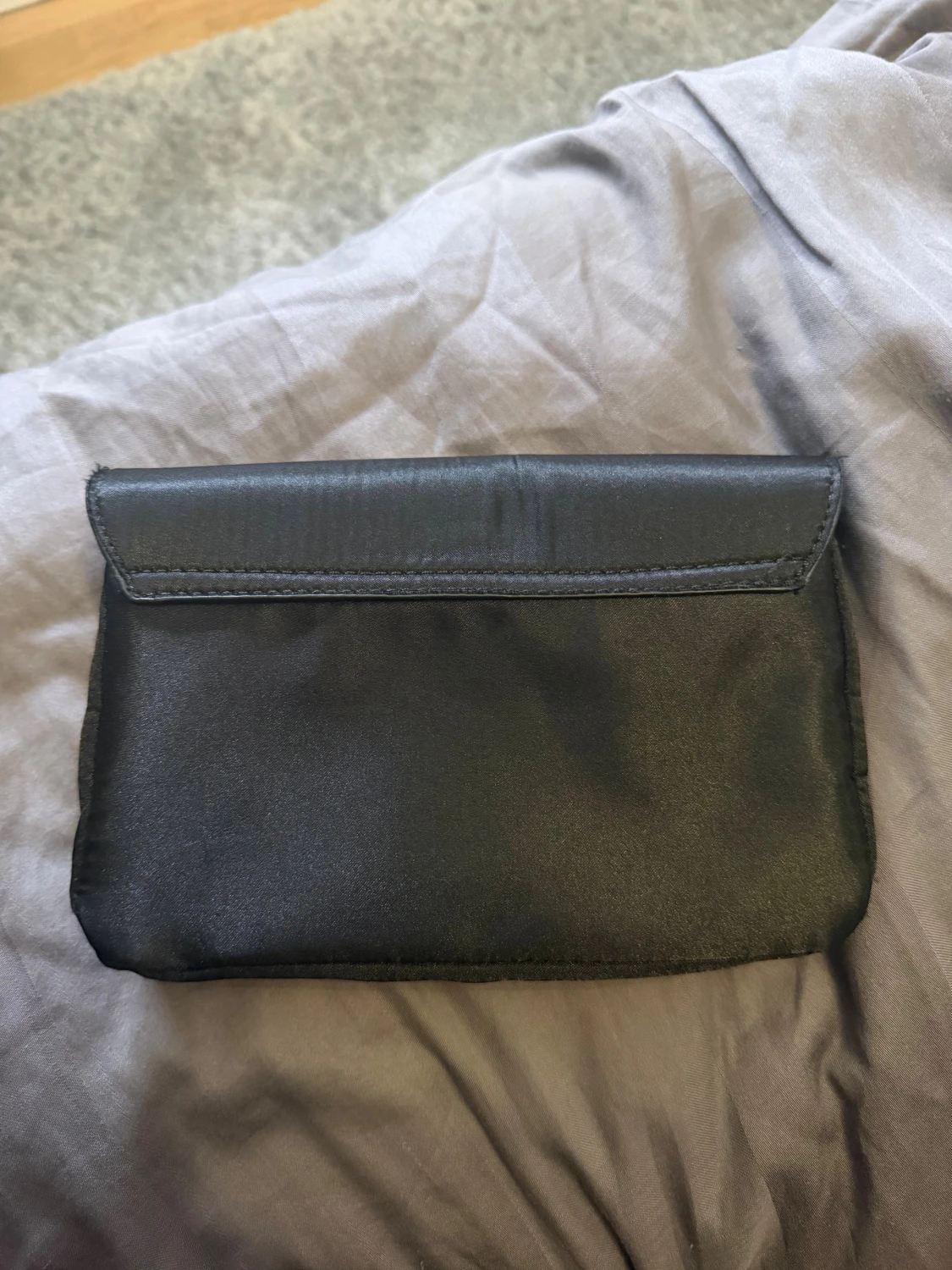 Svart clutchväska - 1