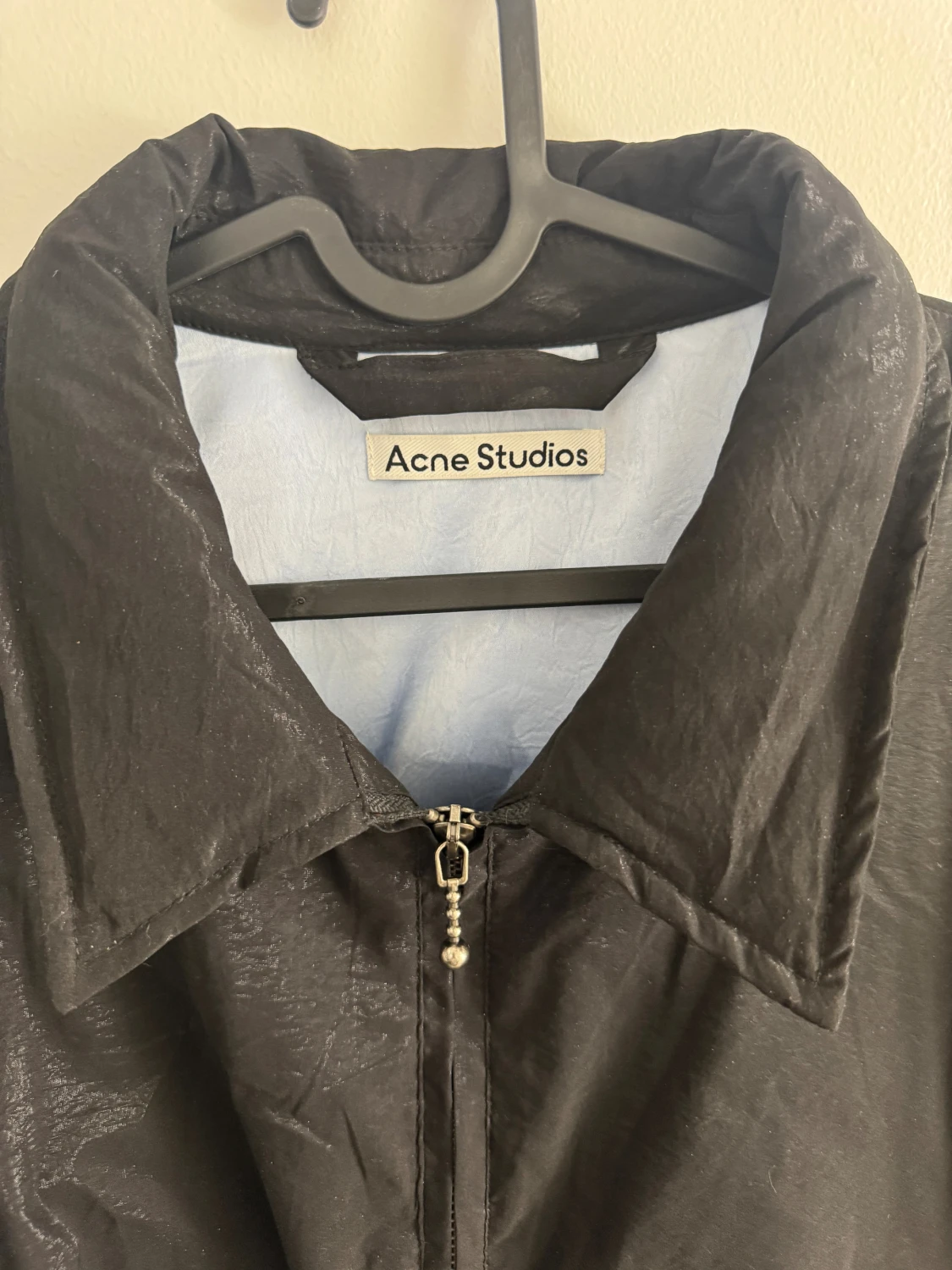 Svart puff jacka från Acne Studios i storlek S - 1