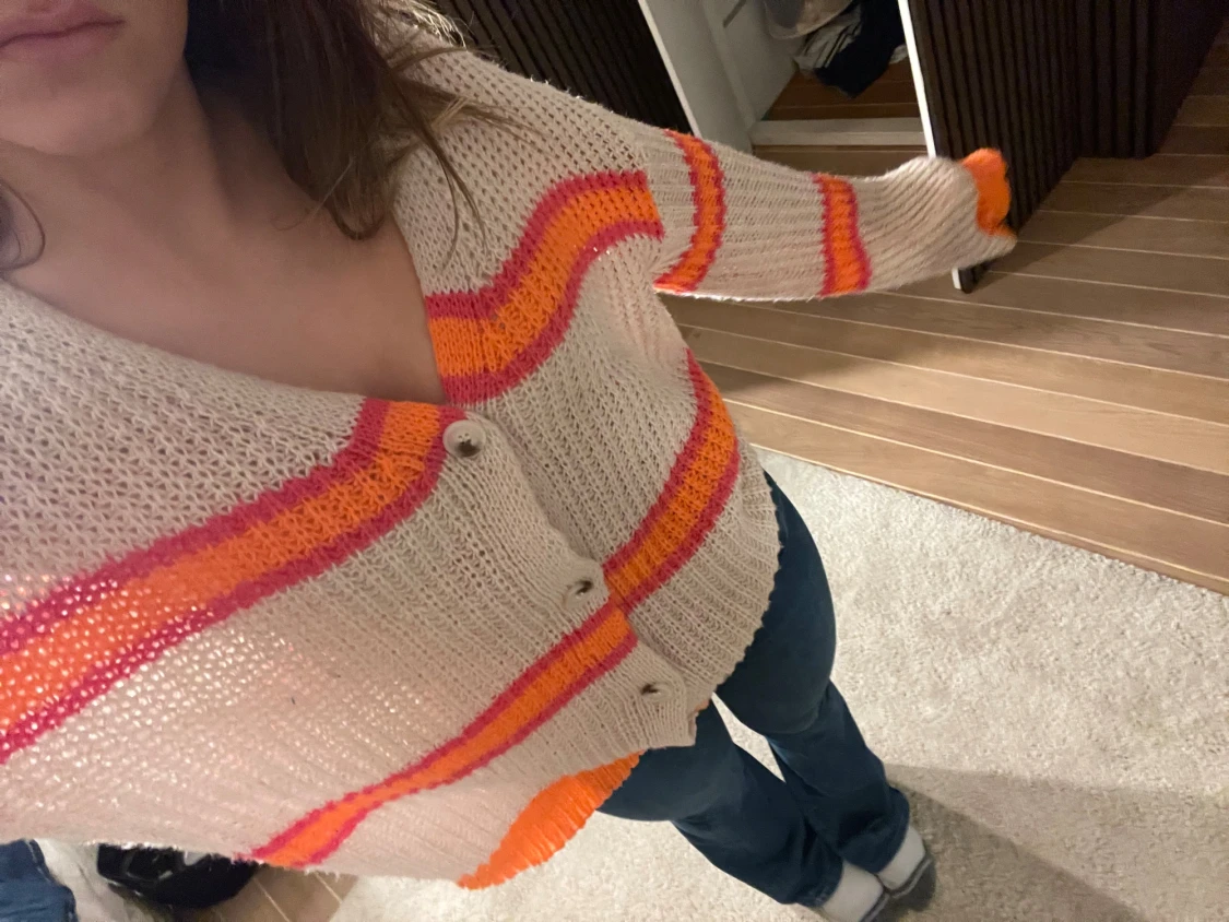 Randig kofta med orange och rosa detaljer - 1