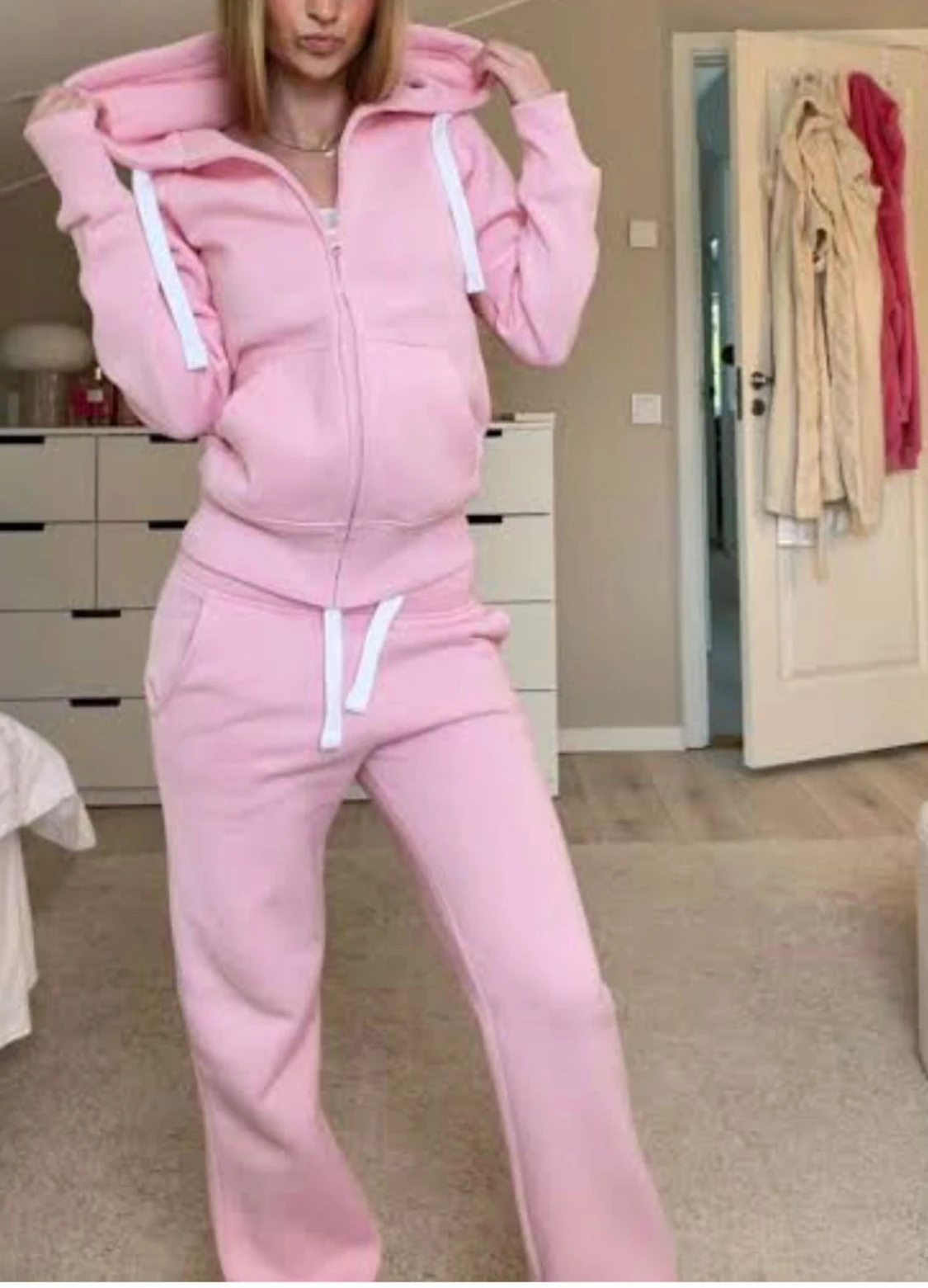 Rosa russemerch set - 1