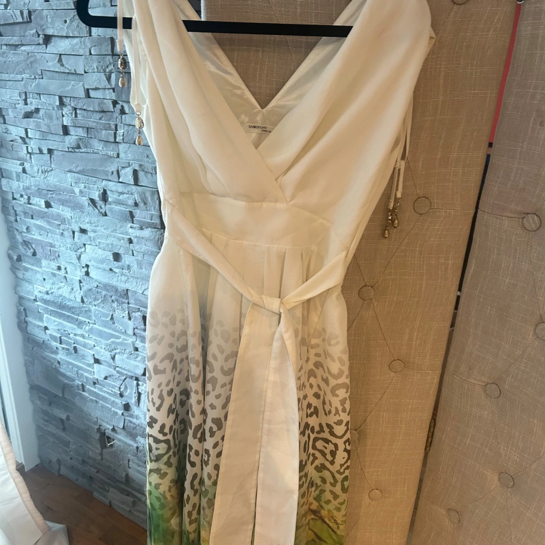 Vit leopardmönstrad klänning Samofono - 4