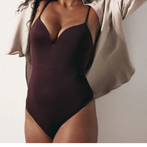 H&M body - Super snygg!!💗