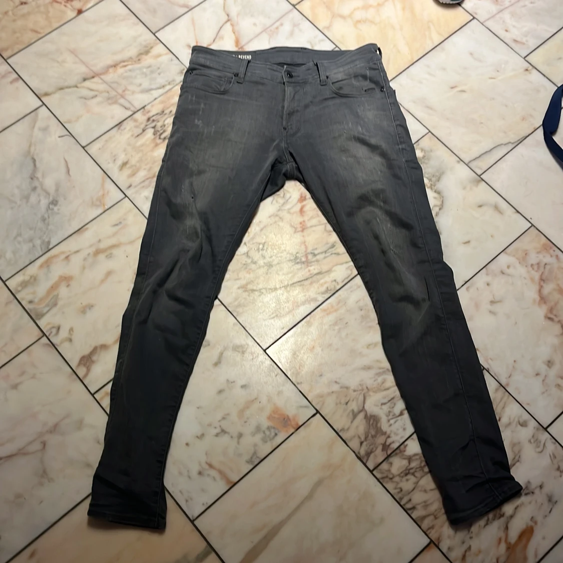 Grå slim jeans från G-Star RAW