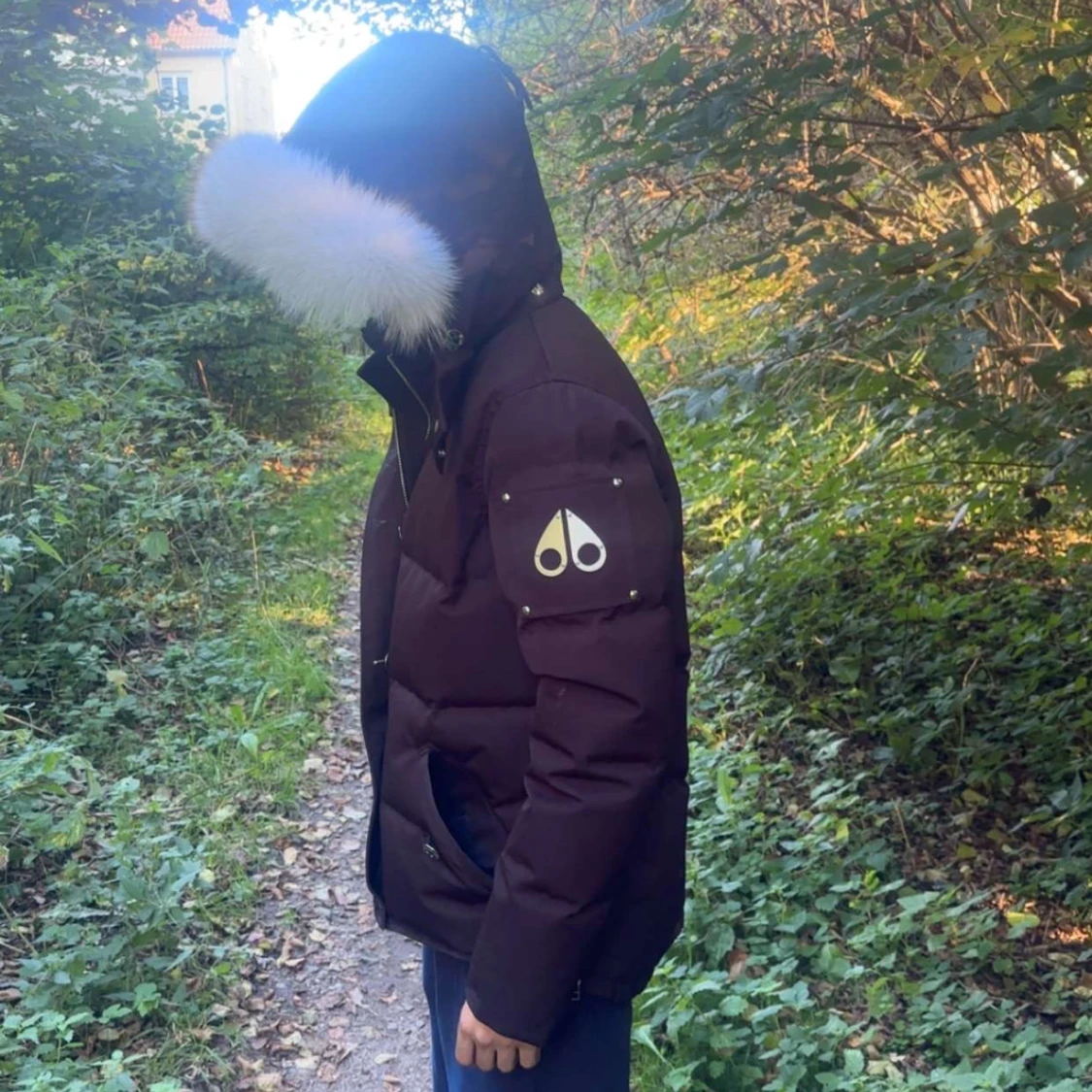 Moose Knuckles dunjacka med pälskrage - 1