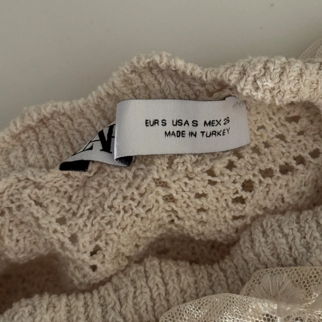 Zara spets topp  - 3