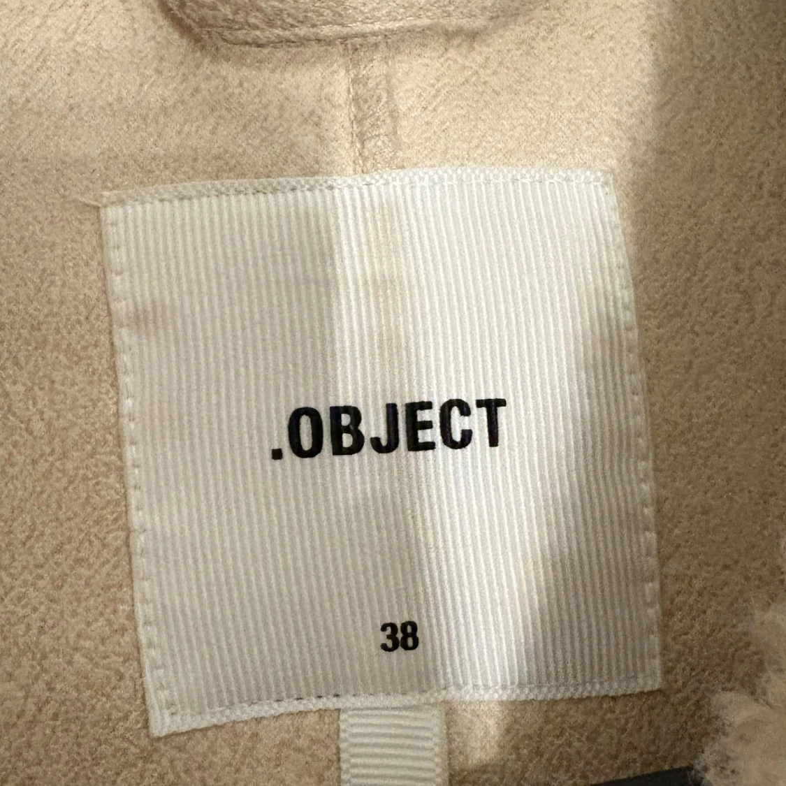 Beige teddyjacka från Object, stl 38 - 1