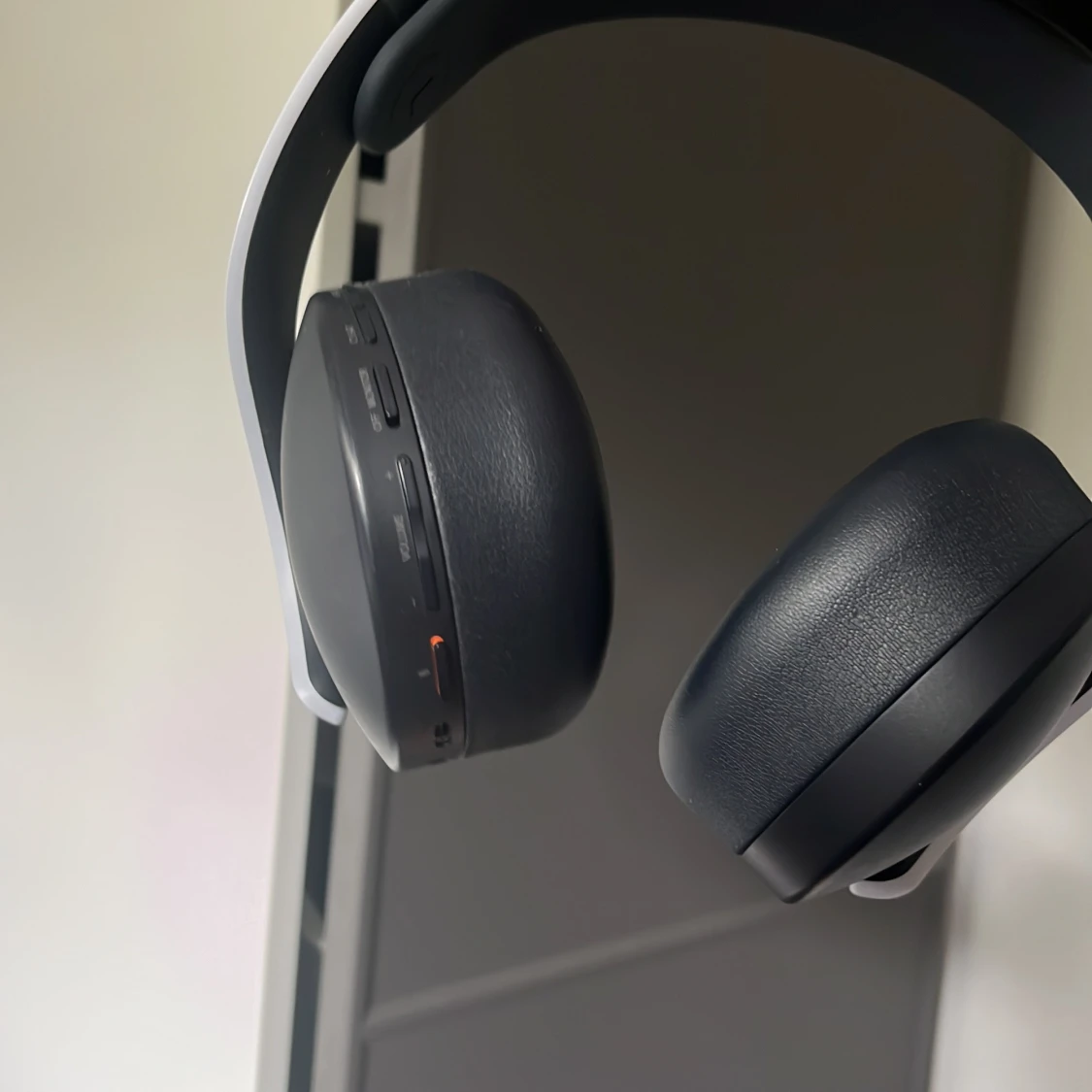 PlayStation Pulse 3D Wireless Headset - 2