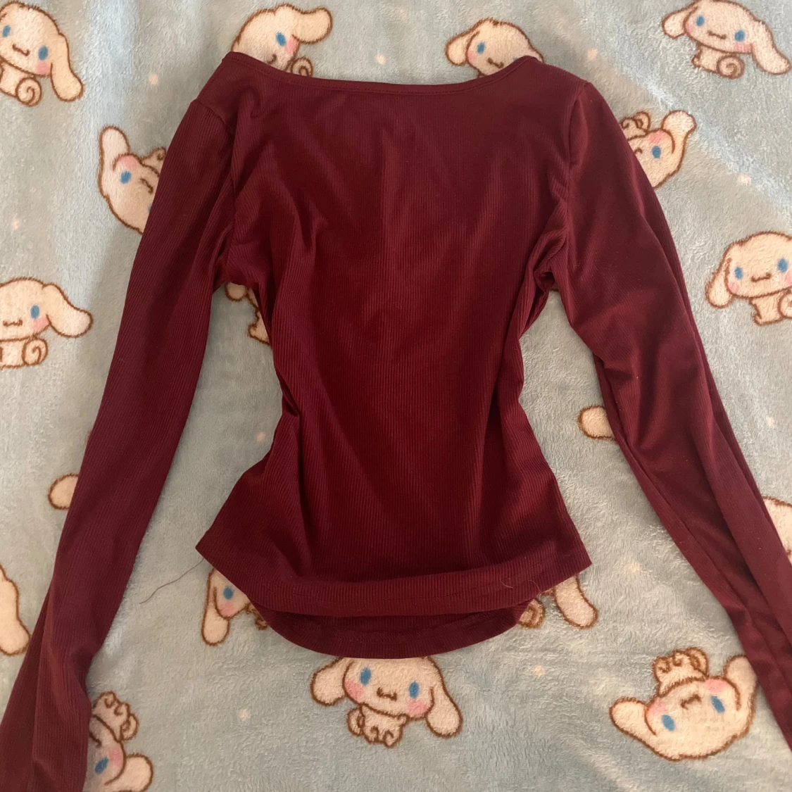 Vinröd urringad Elena Gilbert långärmad topp  - 1