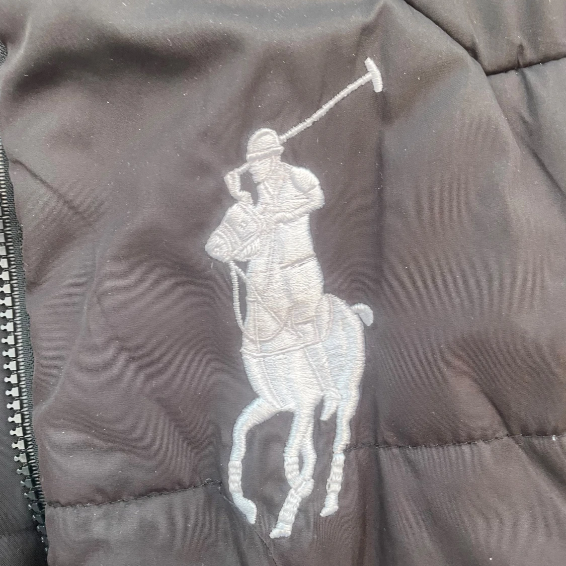 Svart dunväst med huva från Polo Ralph Lauren - 1