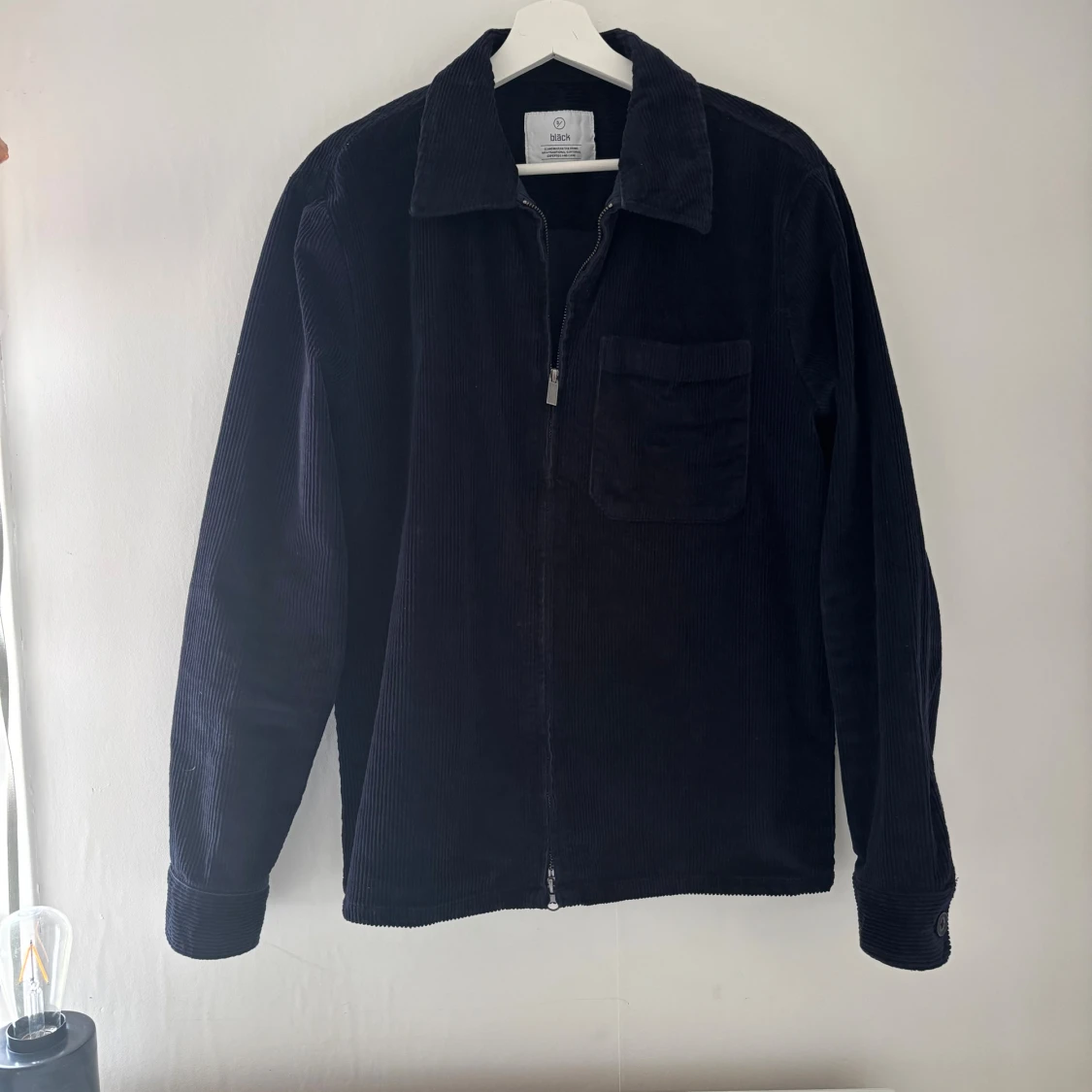 Svart manchester overshirt från Black
