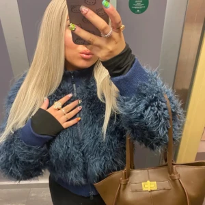 Alla 3 för 150kr - Alla är som nya. Stl S/36 i alla. Köp alla för 180kr kan mötas upp i Stockholm eller frakta med då står du för frakten