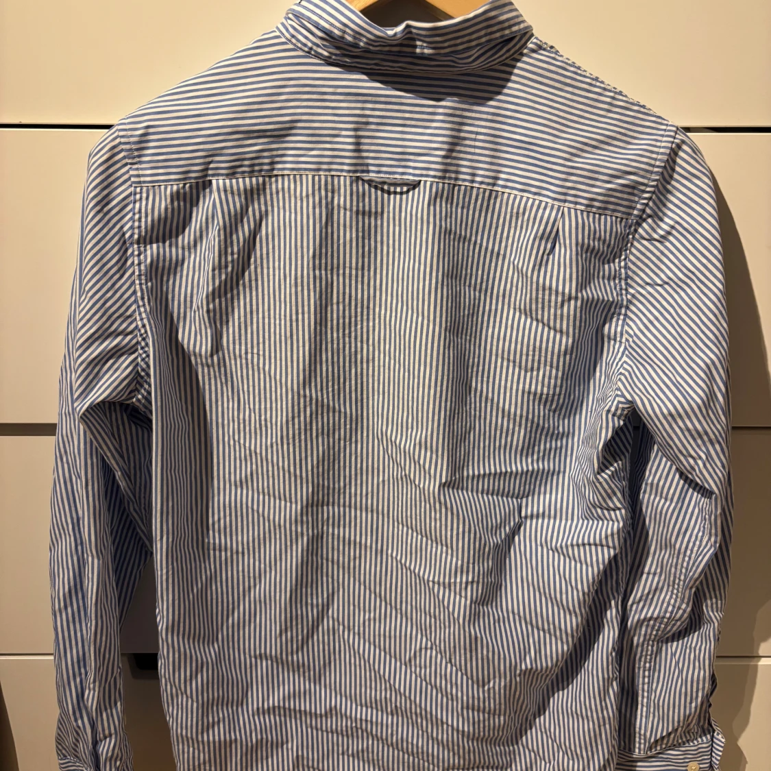 Blårandig skjorta från GANT - 1