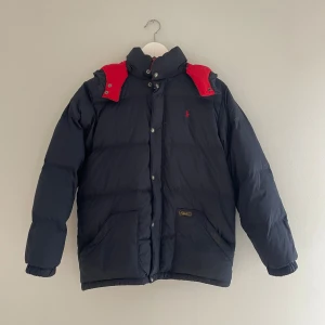 Ralph lauren jacka - SEK-1399 | Mycket fint skick | Storlek 14-16yo | Passar dig som är ca 165cm lång | Hör av dig vid frågor// SF