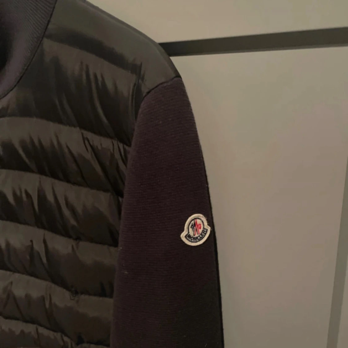 Svart quiltad höstjacka  från Moncler - 2