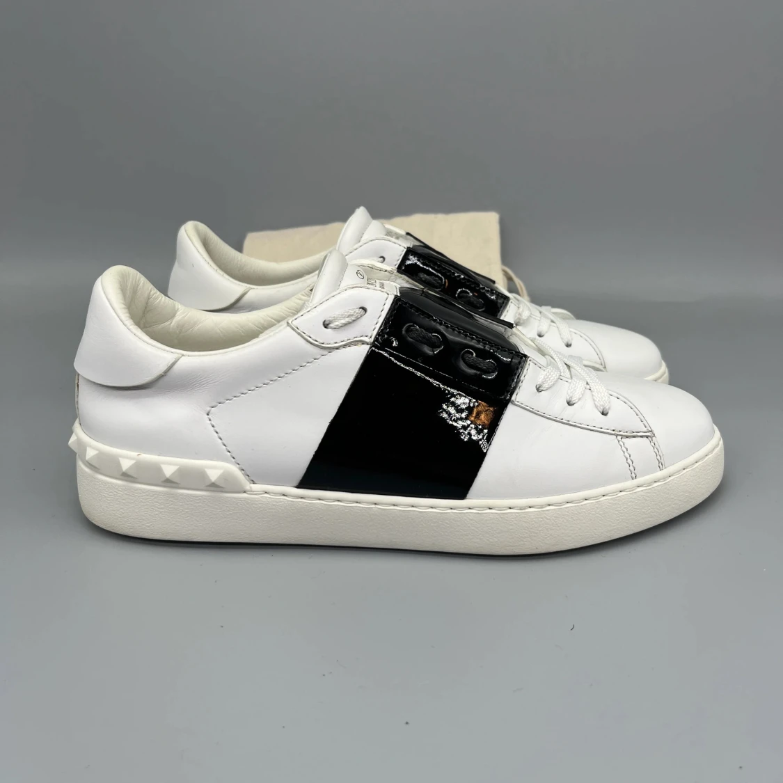 Valentino Open Sneaker Patent Svart - 2