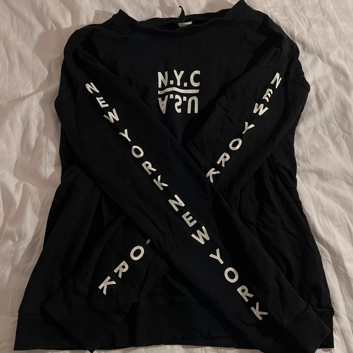 Svart långärmad tröja från H&M Divided - 4