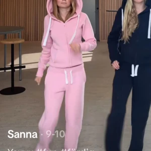 Russemerch sett - jättefin är och mysigt sett från russemerch i xs båda delarna!! använt två gånger så som nytt💖💖 pris kan diskuteras 