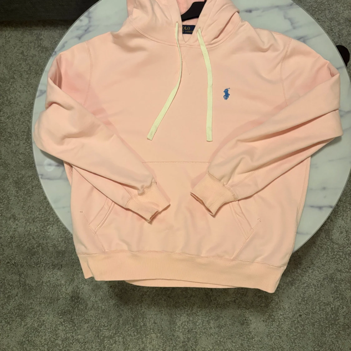 Ljusrosa hoodie från Polo Ralph Lauren - 1