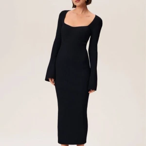 Adoore klänning  - Klänning från Adoore i storlek 38, 700kr 🖤