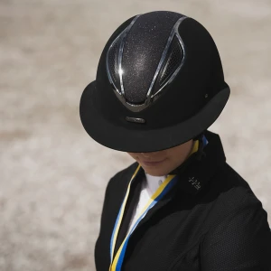 lamicell ridhjälm💞💞 - jättefin svart ridhjälm ifrån lamicell i modellen artemis💞ventilerar luft jättebra och är superskön💓köptes för 2699kr💞pris går att diskutera‼️