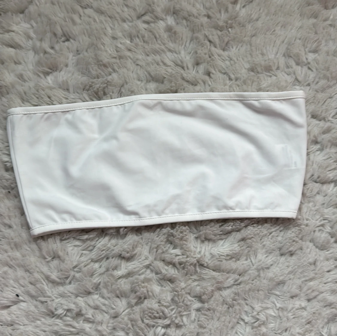 Vit bandeautopp från SHEIN