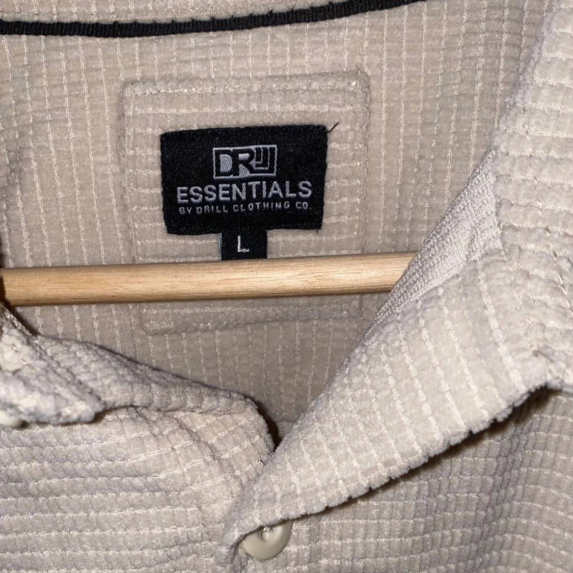 Beige overshirt från Essentials  - 1