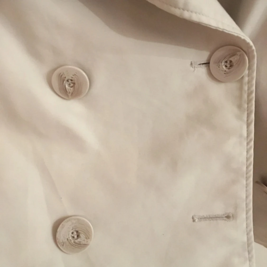 Beige kort trenchcoat - 3