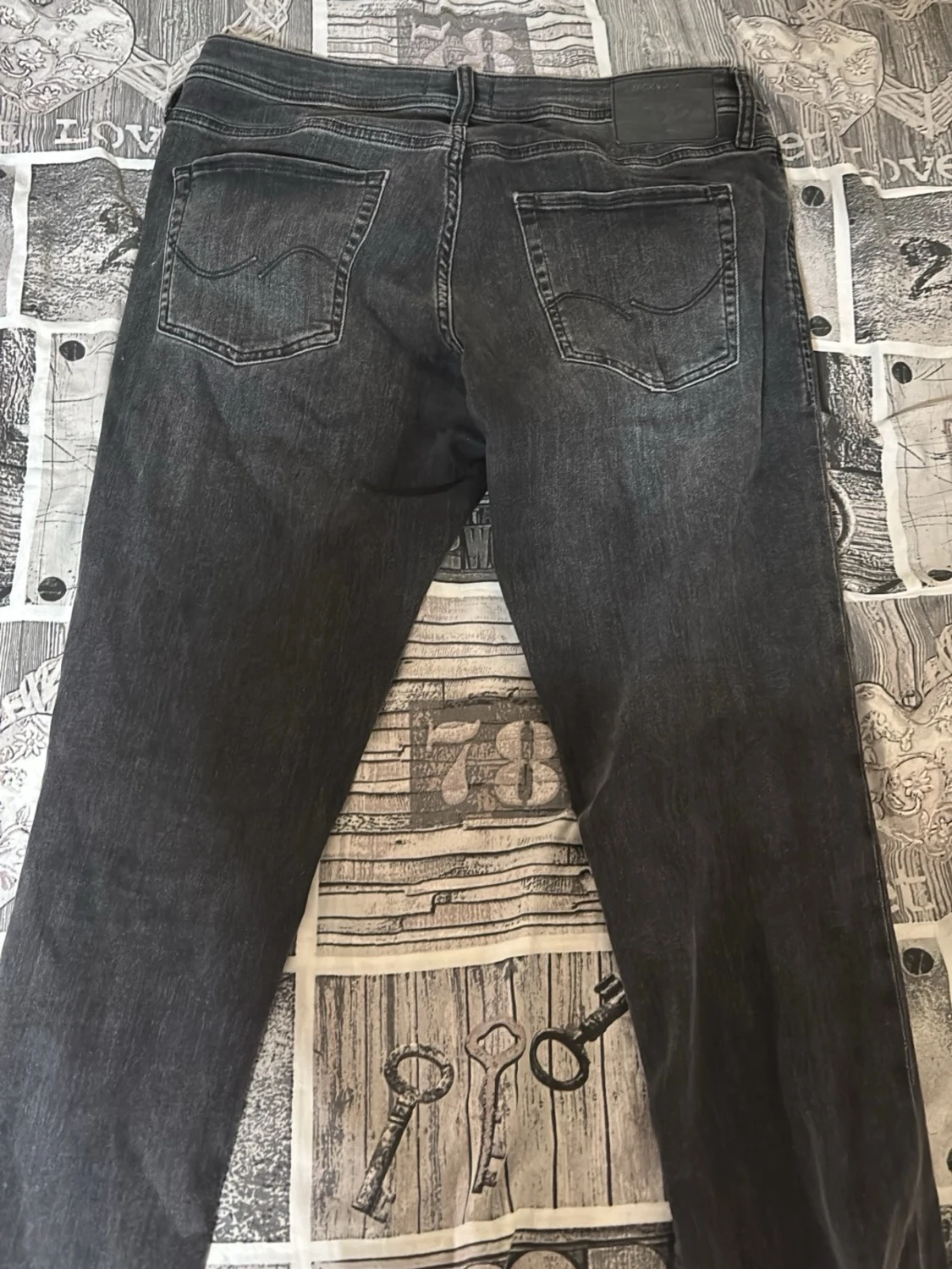 Svarta raka jeans - 1