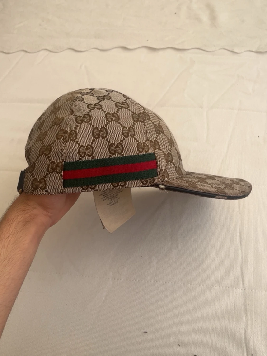 Gucci beige keps med GG-mönster