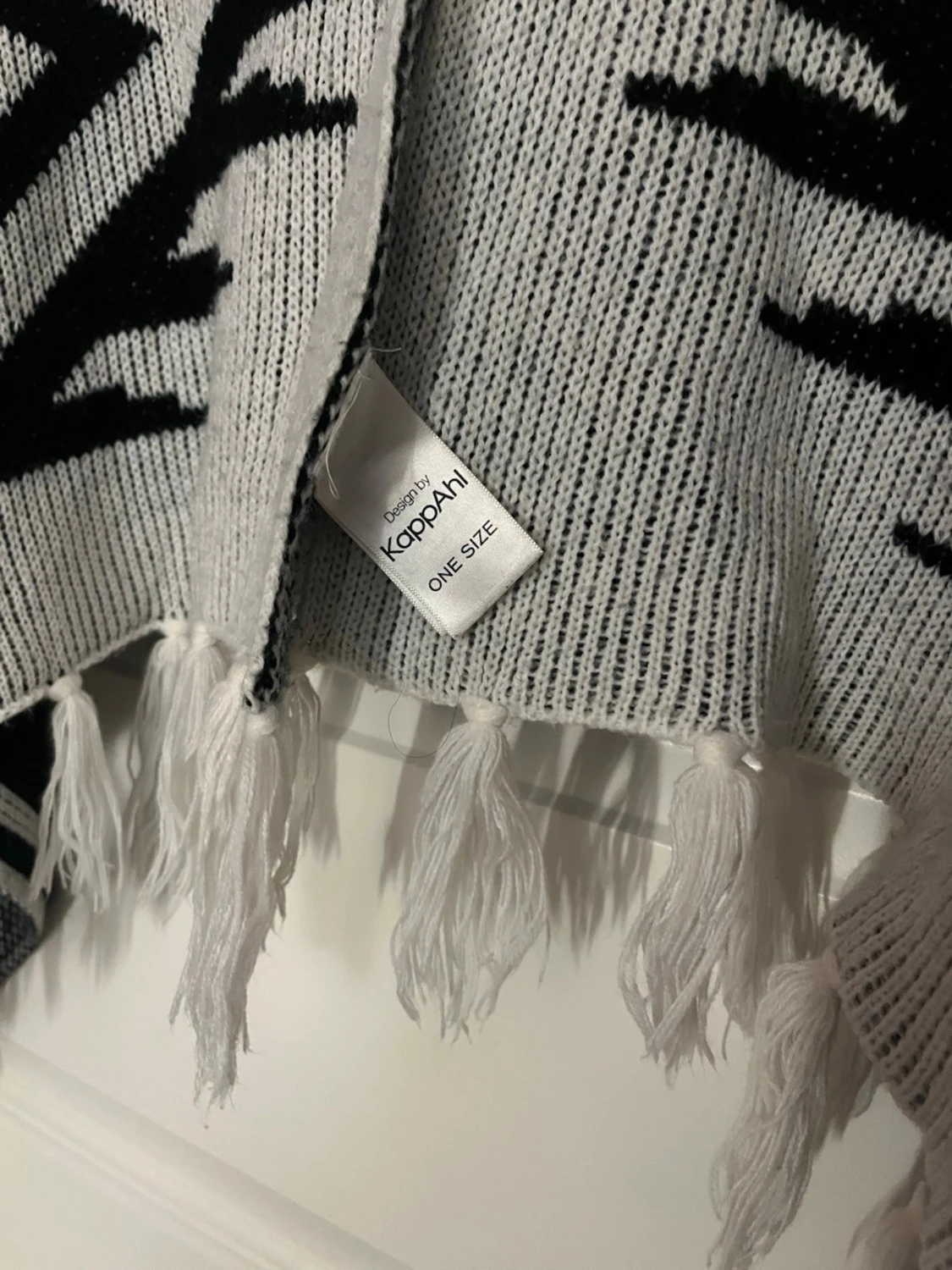 Poncho med huva från KappAhl - 4