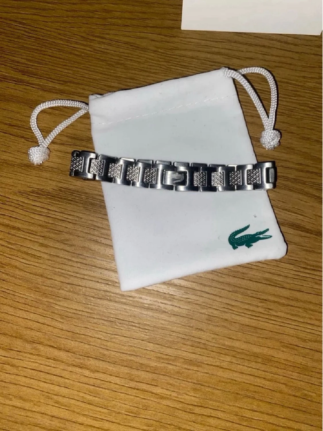 Silverfärgat armband från Lacoste - 1