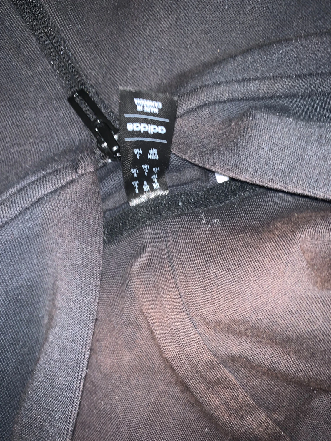 Svart hoodie med vita ränder - 5