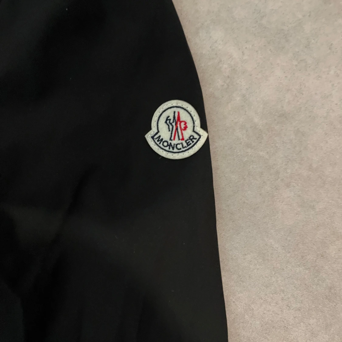 Svart vindjacka från Moncler - 2