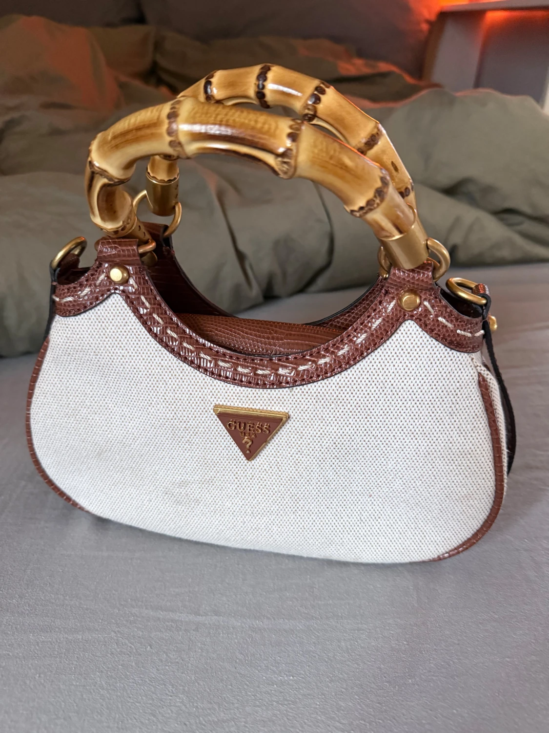 Guess - zabry handväska