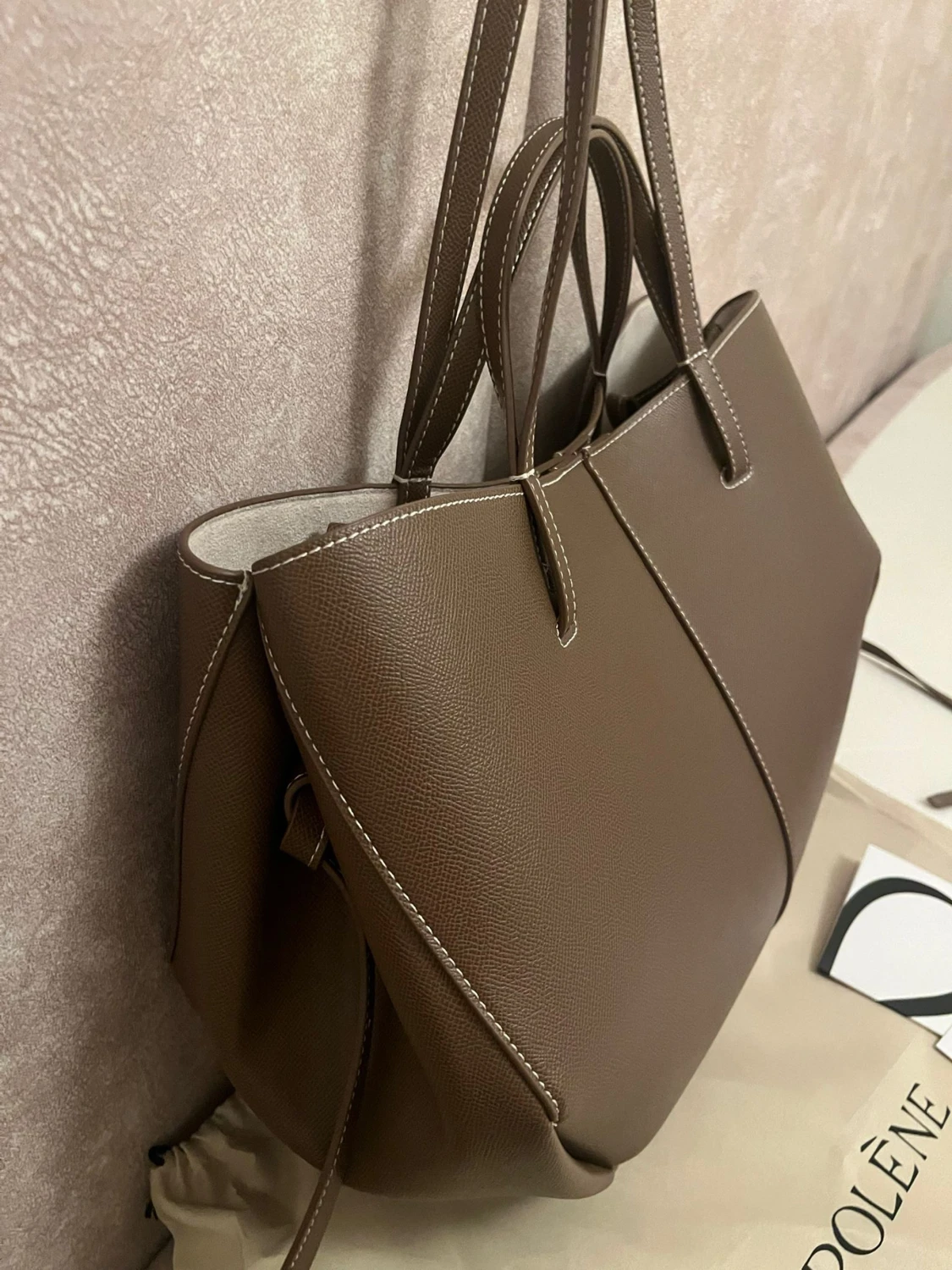 Brun axelväska från Polène i skinn - 2