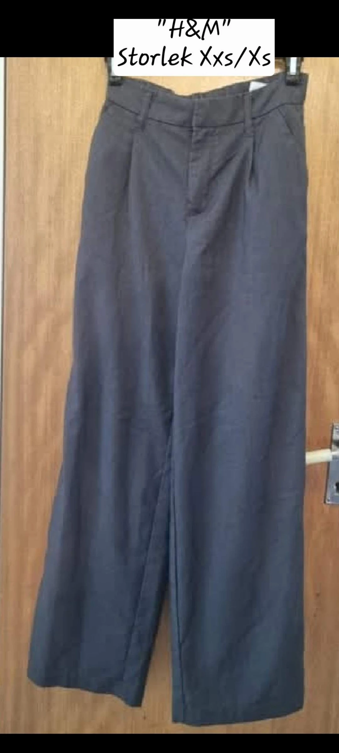 Mörkgrå wide byxor från H&M XXS/XS