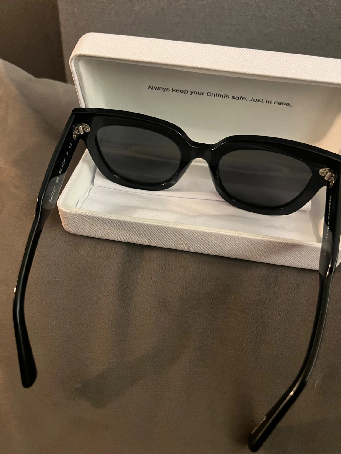 Svarta solglasögon från Chimi - 1