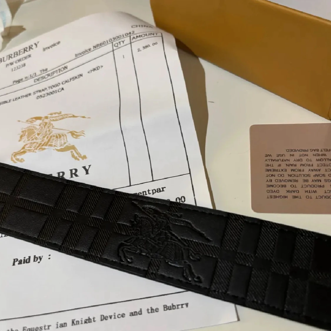 Burberry bälte med guldspänne - 3