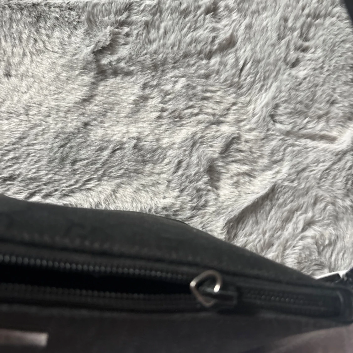 Svart axelväska från Gucci - 4