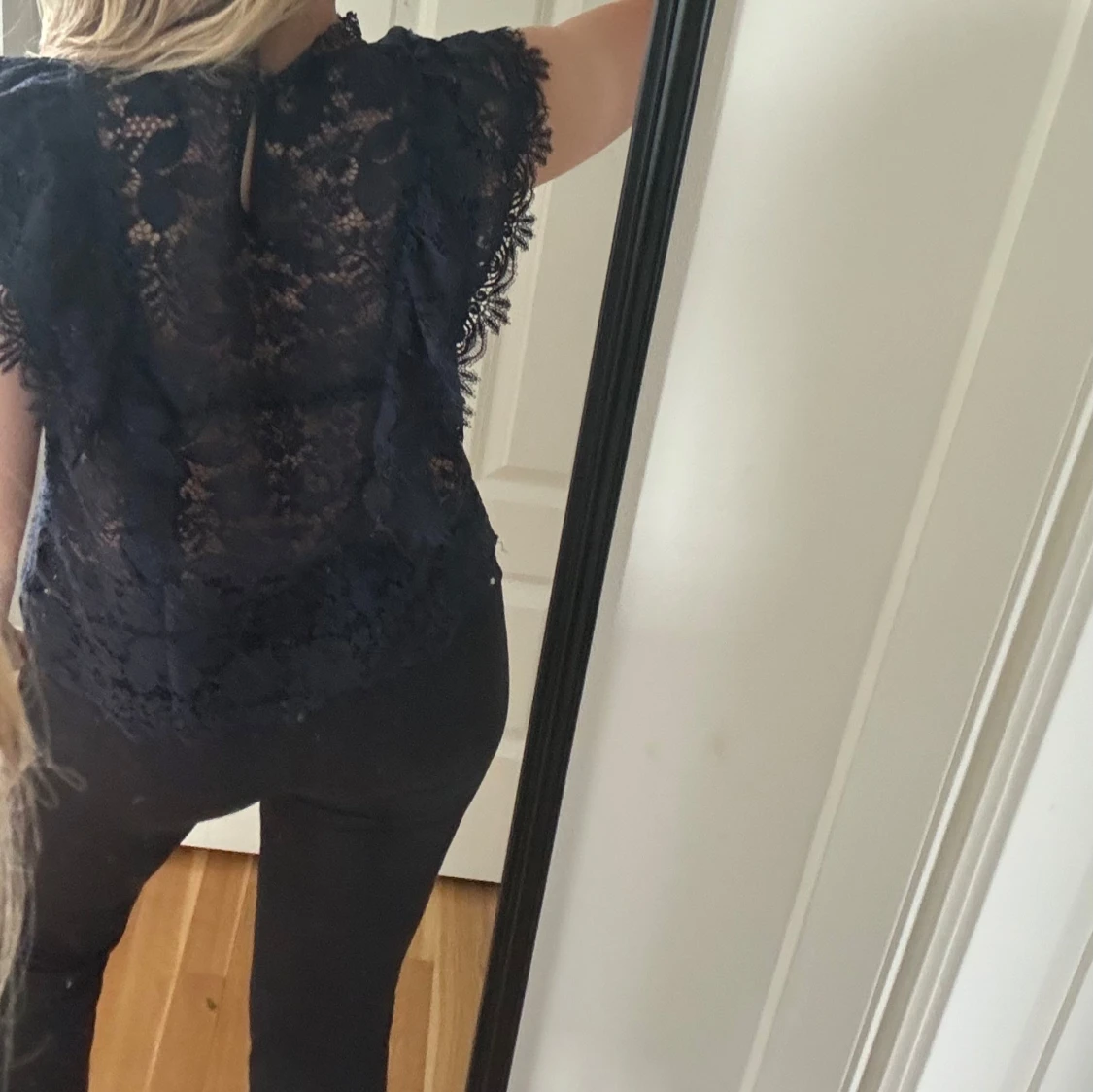 Mörkblå spetsblus från Zara - 2