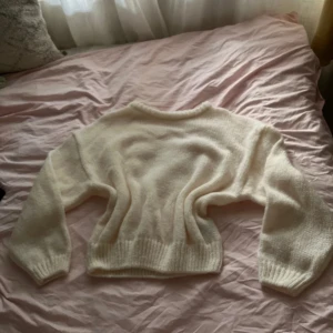 Stickad tröja - Storlek s